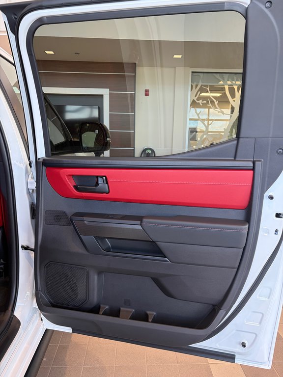 2026 Toyota Tundra Hybrid TRD PRO in Amos, Quebec - 30 - w1024h768px