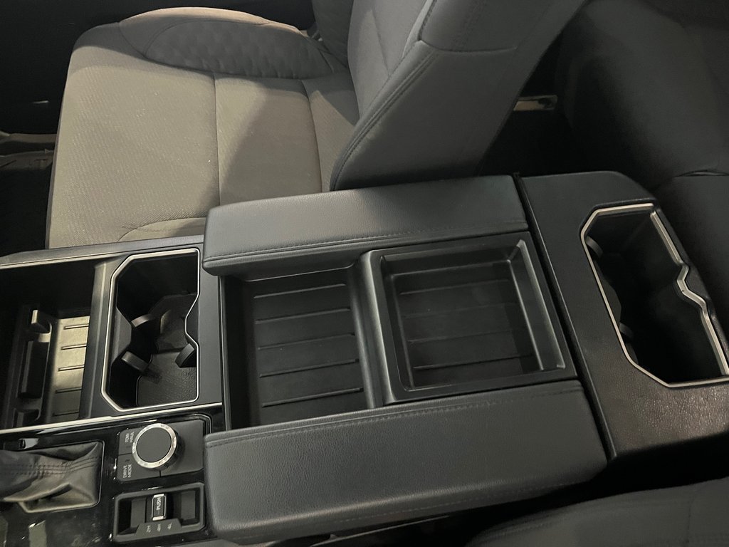 Toyota Tundra SR5 2022 à Amos, Québec - 21 - w1024h768px