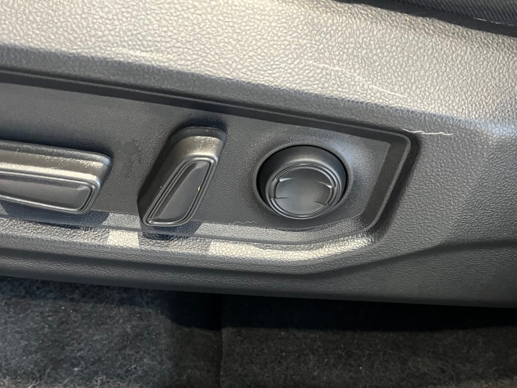 Toyota Tundra SR5 2022 à Amos, Québec - 11 - w1024h768px