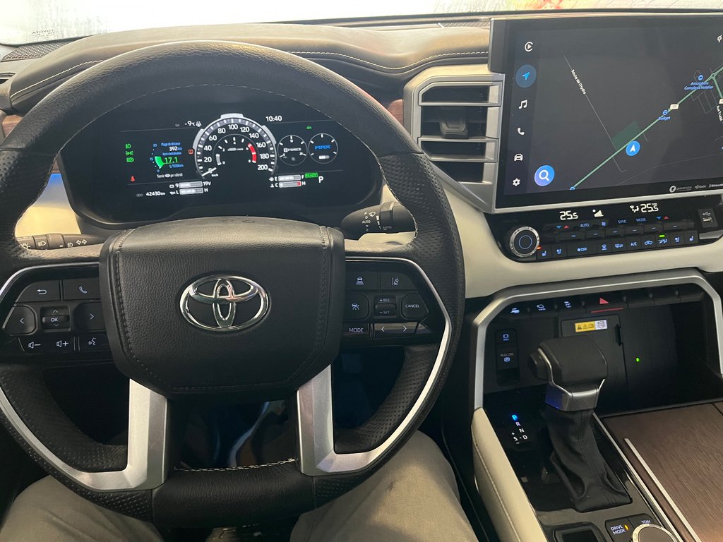 Toyota Tundra Capstone Hybrid 2023 à Amos, Québec - 25 - w1024h768px