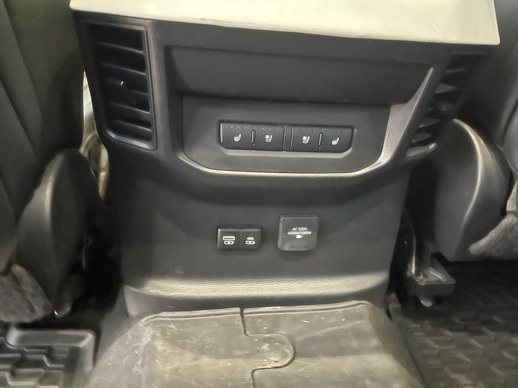 Toyota Tundra Capstone Hybrid 2023 à Amos, Québec - 9 - w1024h768px