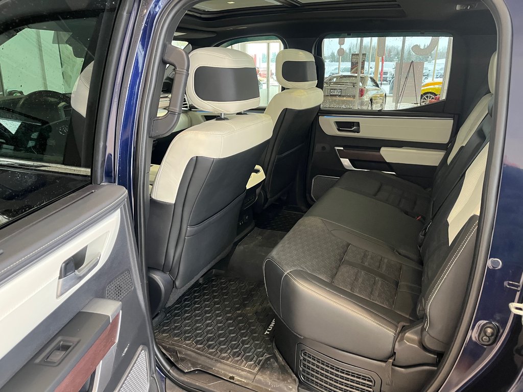 Toyota Tundra Capstone Hybrid 2023 à Amos, Québec - 7 - w1024h768px
