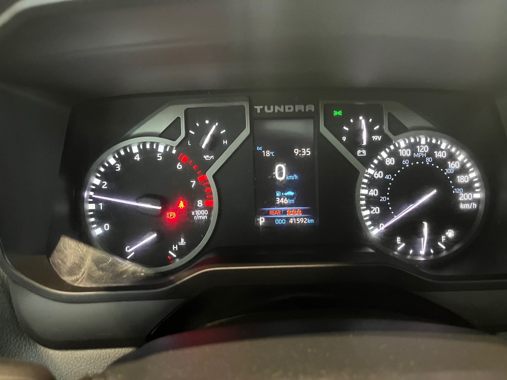 2023 Toyota Tundra Limited TRD OFF ROAD in Amos, Quebec - 12 - w1024h768px