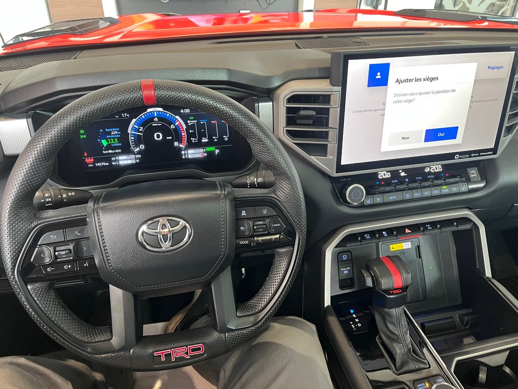 Toyota Tundra Limited Hybrid 2024 à Amos, Québec - 16 - w1024h768px