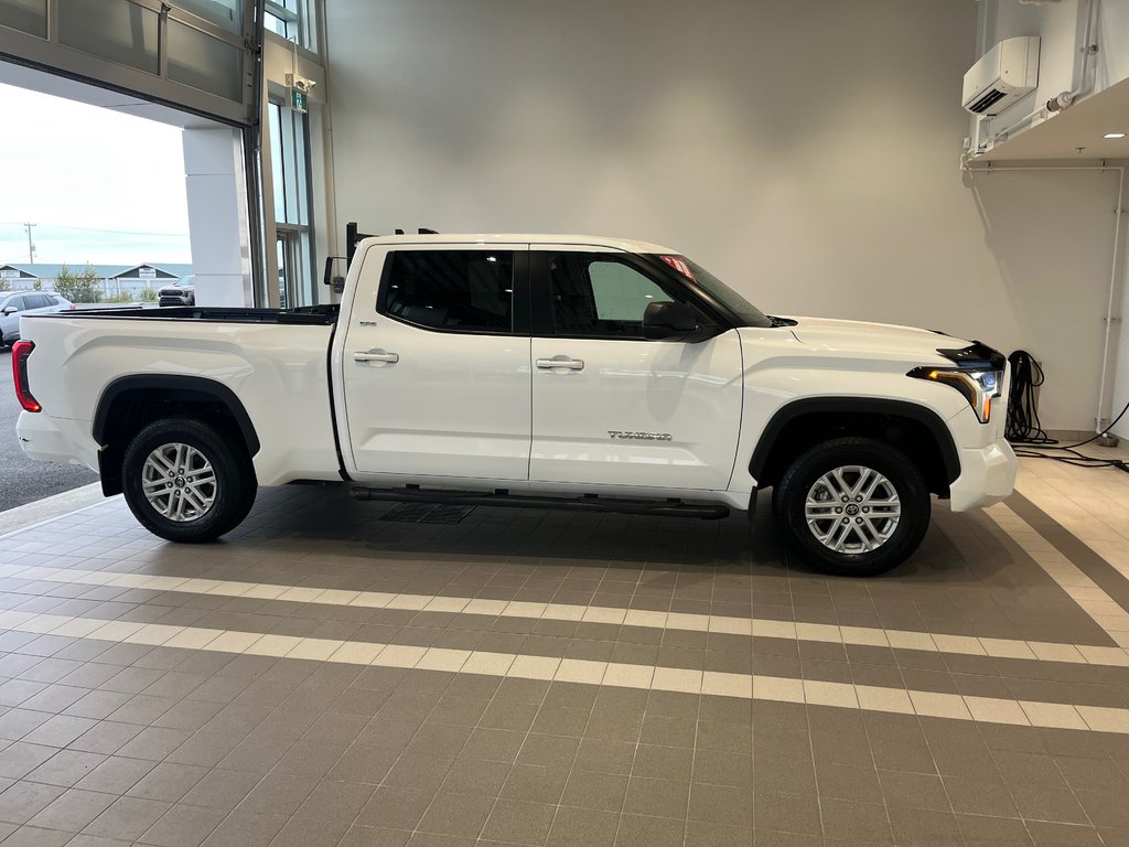 Toyota Tundra SR5 2024 à Amos, Québec - 5 - w1024h768px