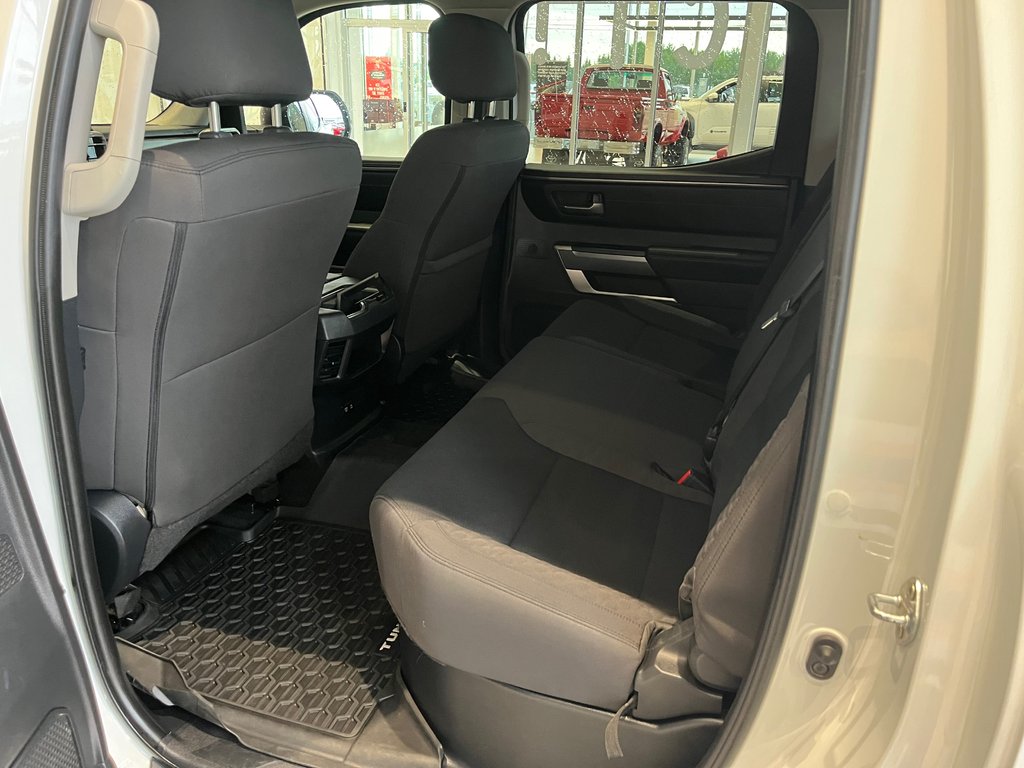 Toyota Tundra SR5 2024 à Amos, Québec - 7 - w1024h768px