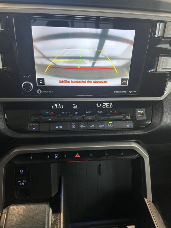 2024 Toyota Tundra SR5 in Amos, Quebec - 16 - w1024h768px