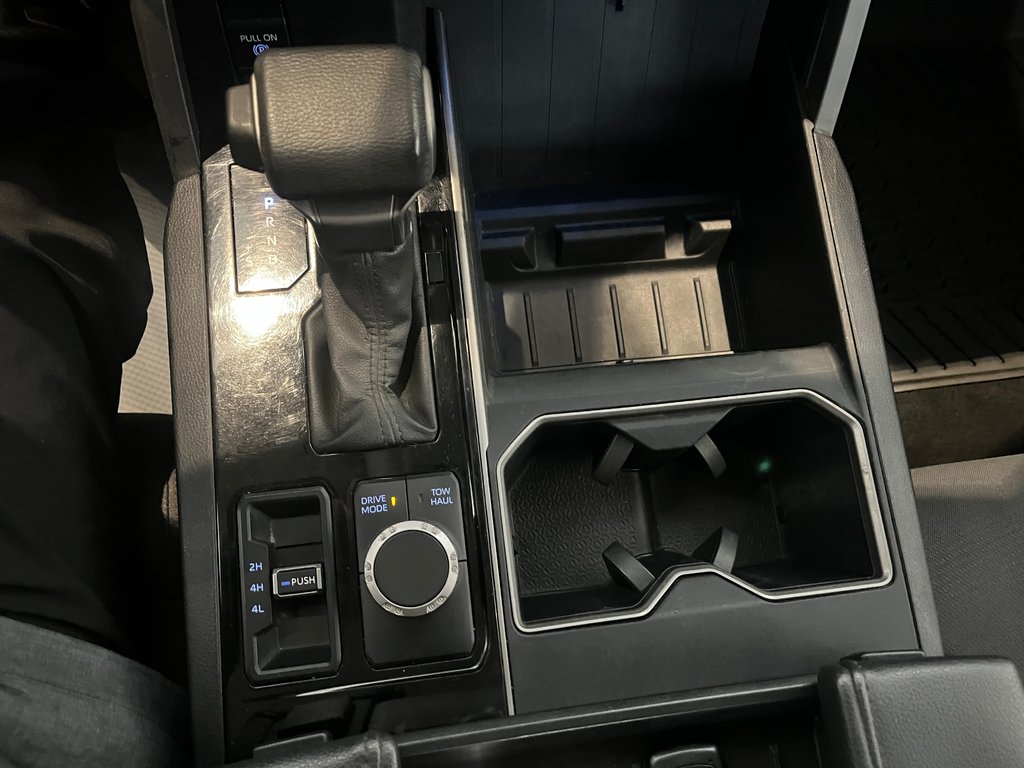 2024 Toyota Tundra SR5 in Amos, Quebec - 18 - w1024h768px