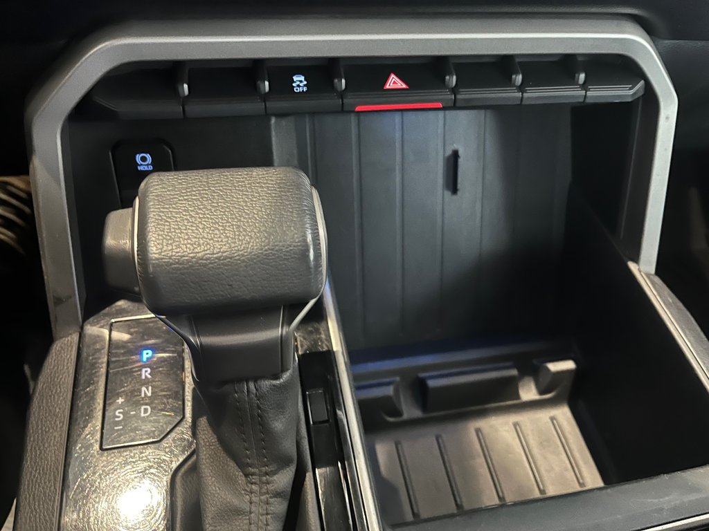 2024 Toyota Tundra SR5 in Amos, Quebec - 17 - w1024h768px