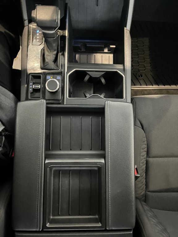 Toyota Tundra SR5 2024 à Amos, Québec - 19 - w1024h768px