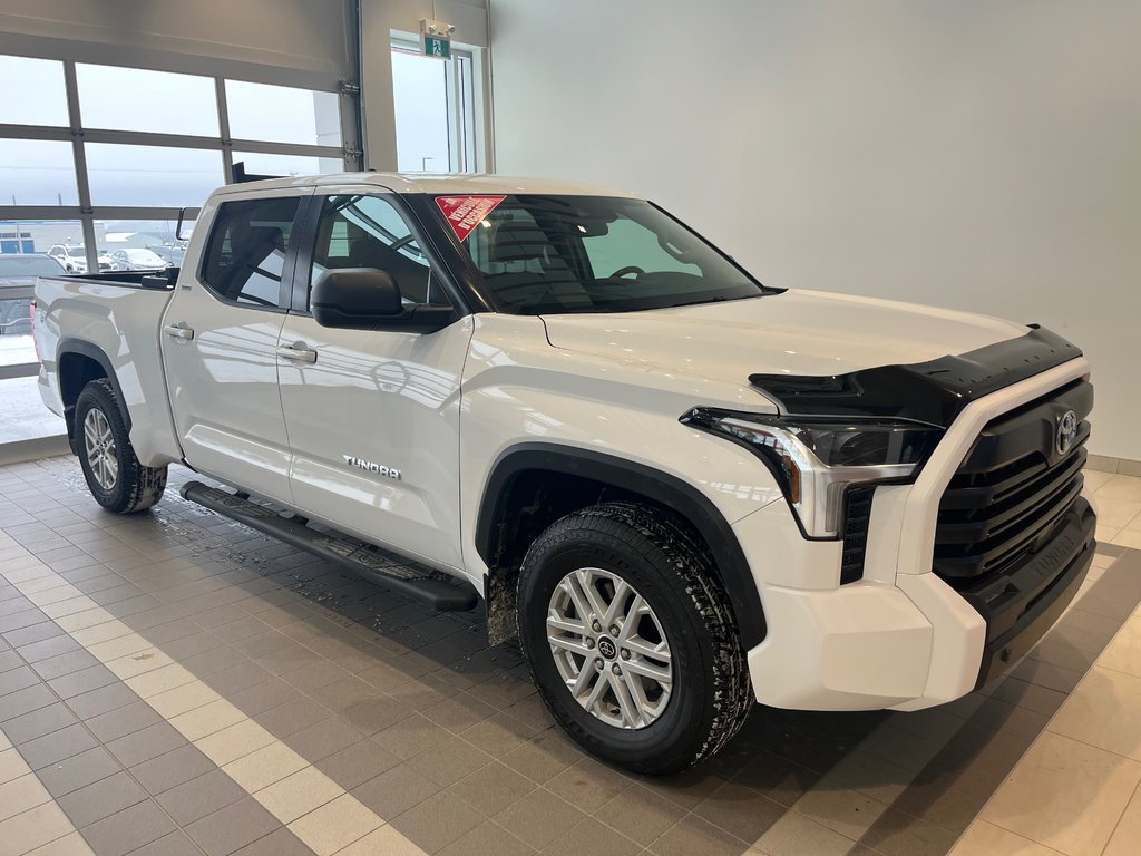 Toyota Tundra SR5 2024 à Amos, Québec - 1 - w1024h768px