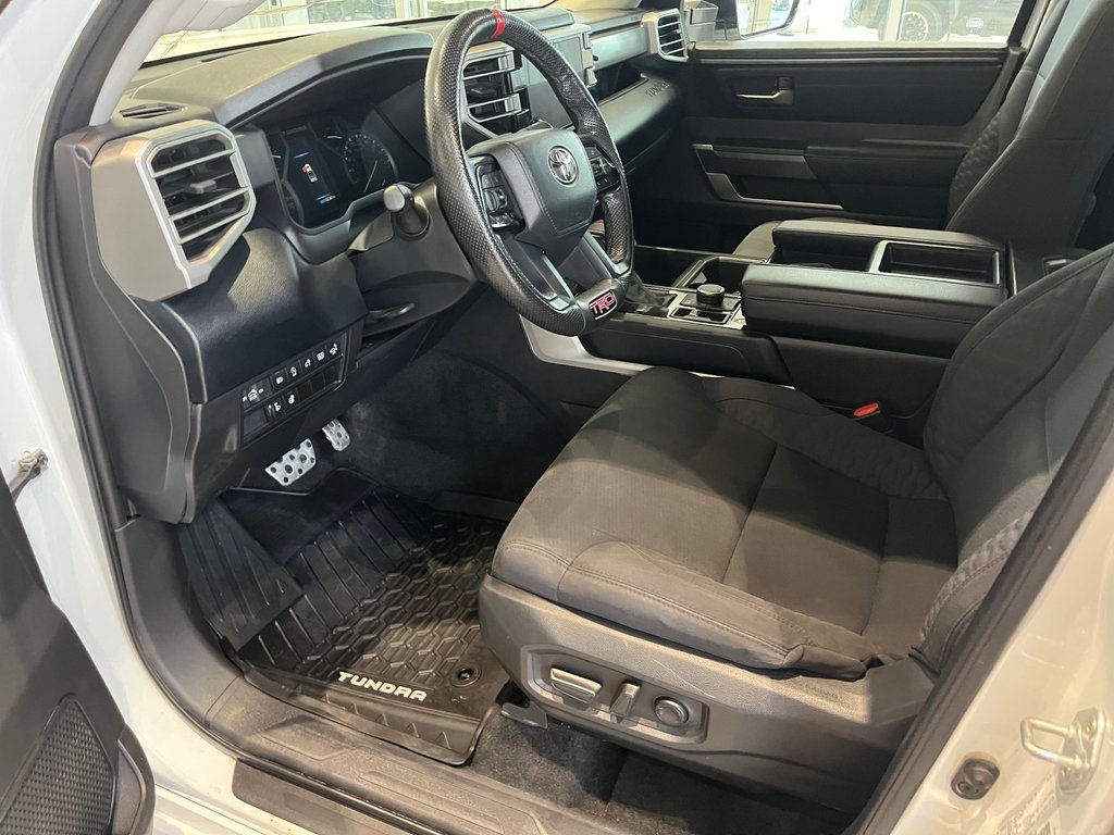 2024 Toyota Tundra TRD OFF ROAD in Amos, Quebec - 10 - w1024h768px