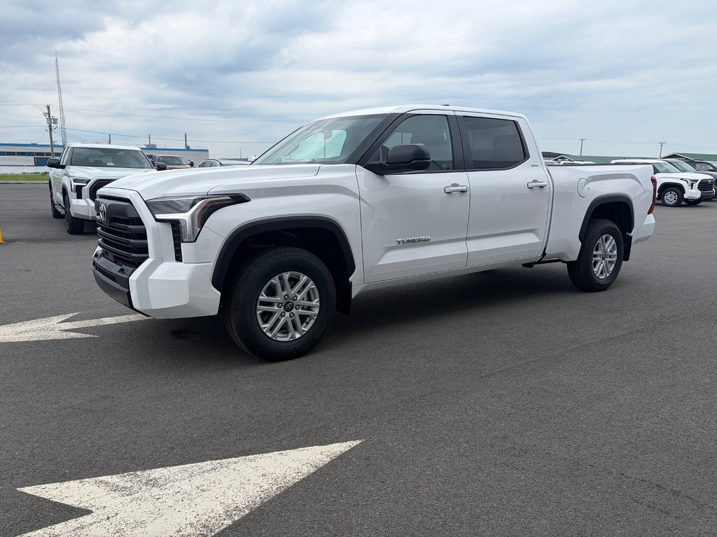 2026 Toyota Tundra SR5 L in Amos, Quebec - 1 - w1024h768px