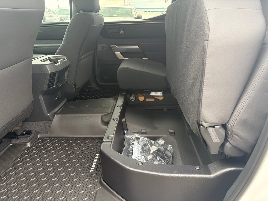 2026 Toyota Tundra SR5 L in Amos, Quebec - 7 - w1024h768px