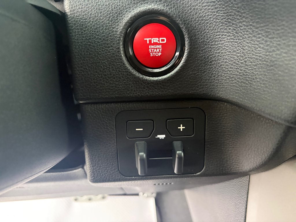 2026 Toyota Tundra TRD OFF ROAD in Amos, Quebec - 16 - w1024h768px