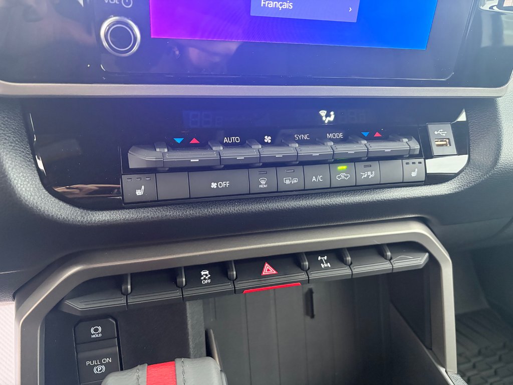 2026 Toyota Tundra TRD OFF ROAD in Amos, Quebec - 15 - w1024h768px