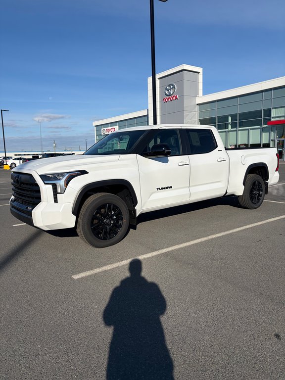 Toyota Tundra LIMITED NIGHTSHADE 2026 à Amos, Québec - 1 - w1024h768px