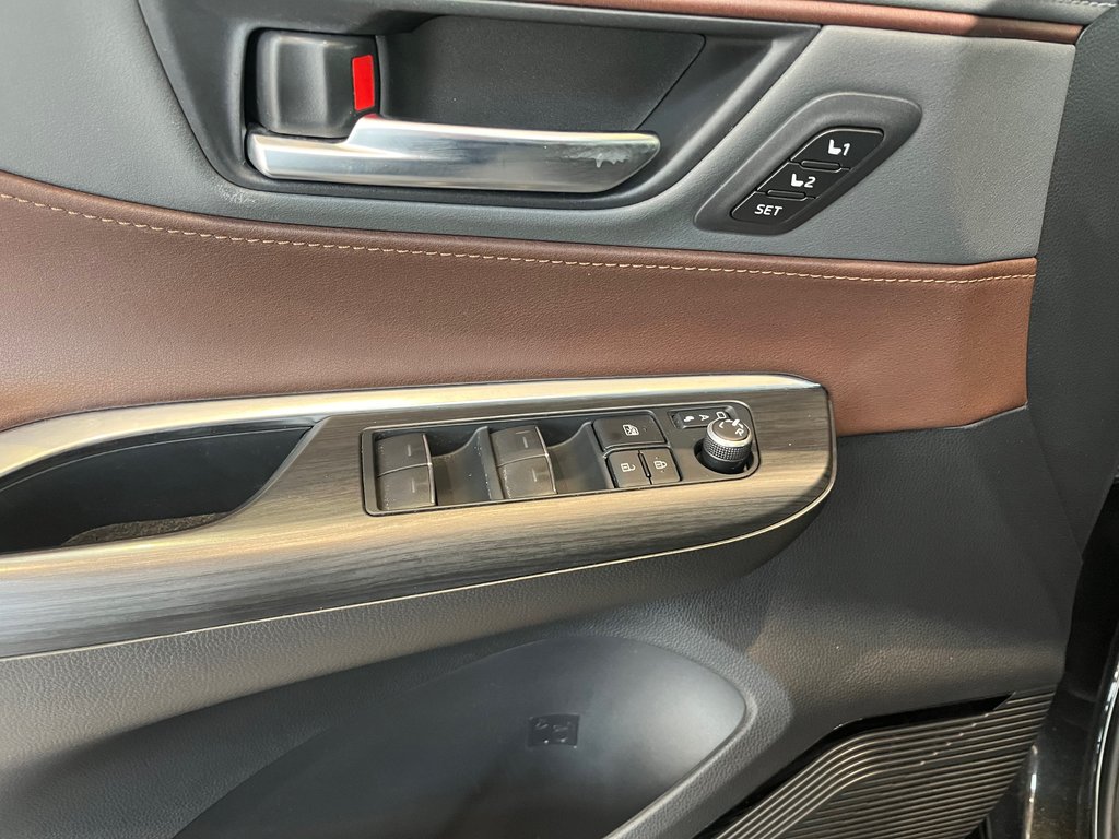 Toyota Venza XLE 2021 à Amos, Québec - 12 - w1024h768px