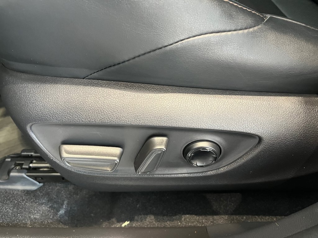 Toyota Venza XLE 2021 à Amos, Québec - 14 - w1024h768px