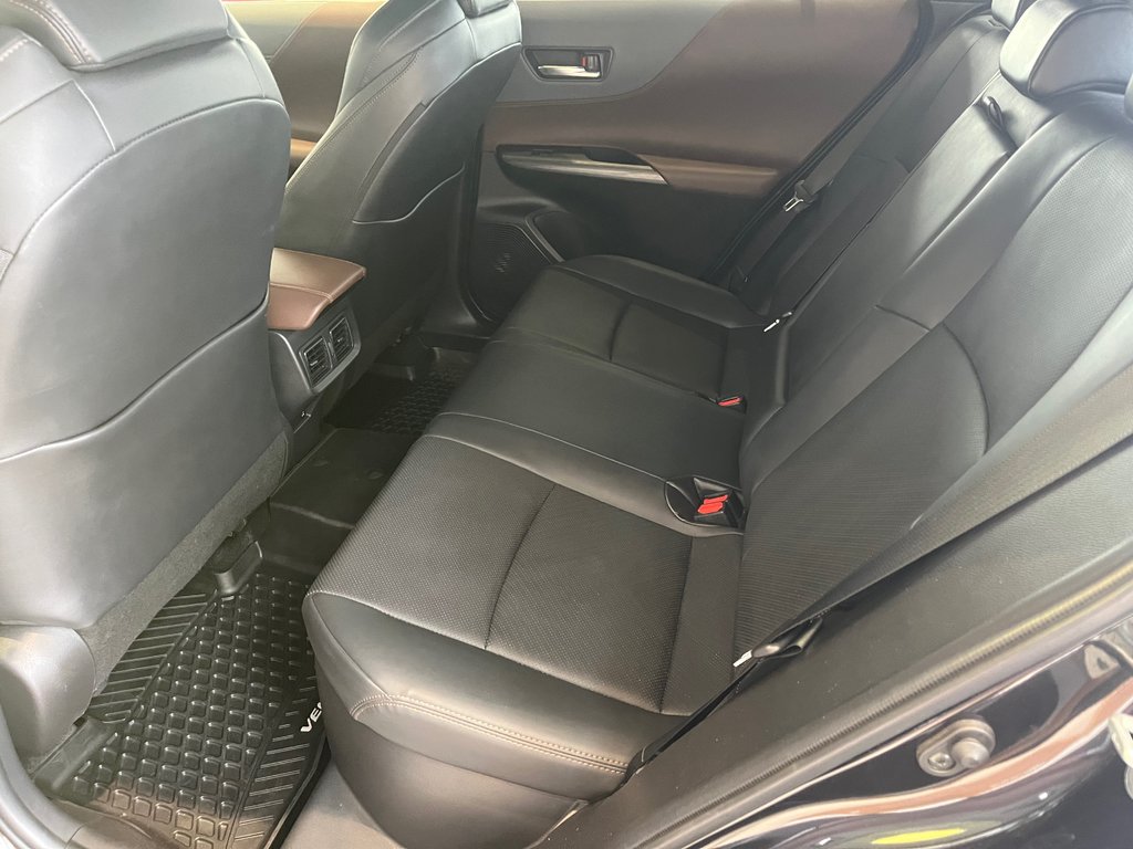 Toyota Venza XLE 2021 à Amos, Québec - 10 - w1024h768px