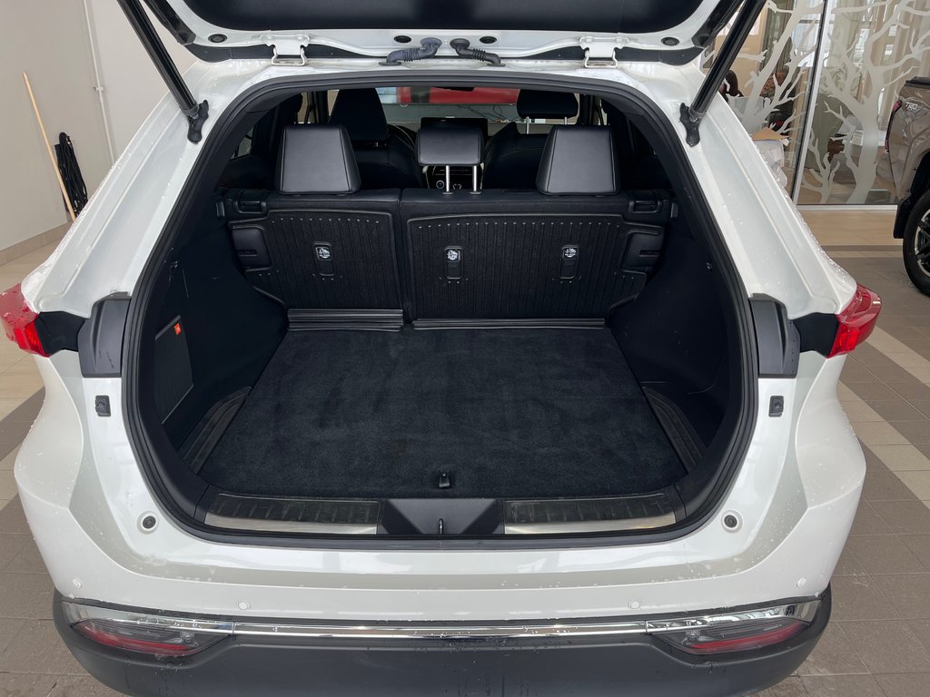 Toyota Venza limited 2021 à Amos, Québec - 6 - w1024h768px