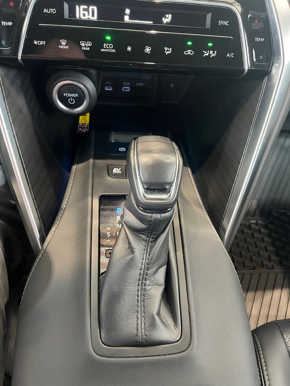 Toyota Venza HYBRIDE LIMITED 2023 à Amos, Québec - 17 - w1024h768px