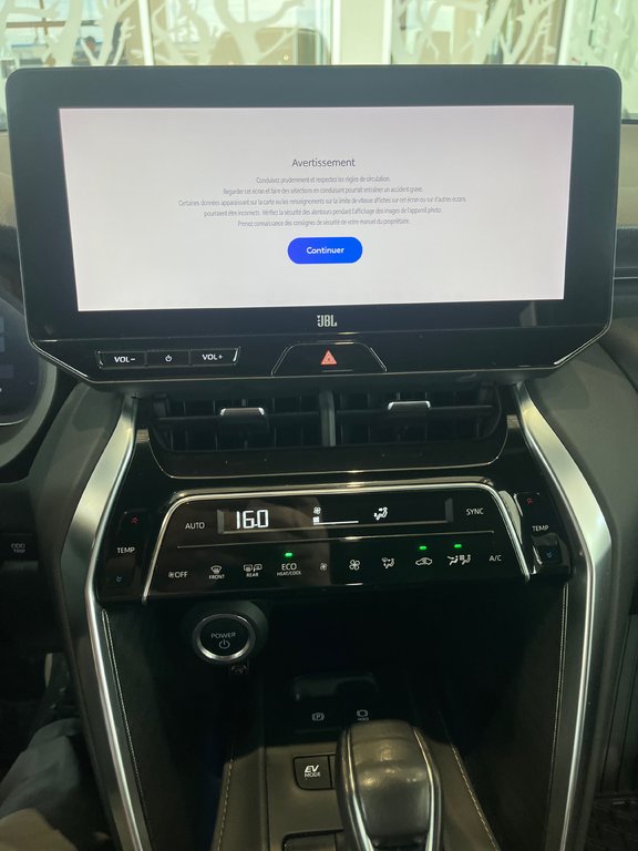 Toyota Venza HYBRIDE LIMITED 2023 à Amos, Québec - 15 - w1024h768px