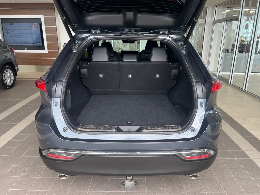 Toyota Venza HYBRIDE LIMITED 2023 à Amos, Québec - 7 - w1024h768px