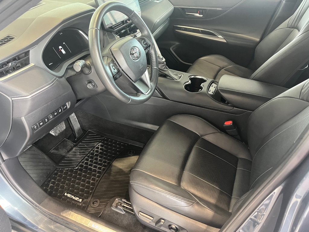 Toyota Venza HYBRIDE LIMITED 2023 à Amos, Québec - 9 - w1024h768px