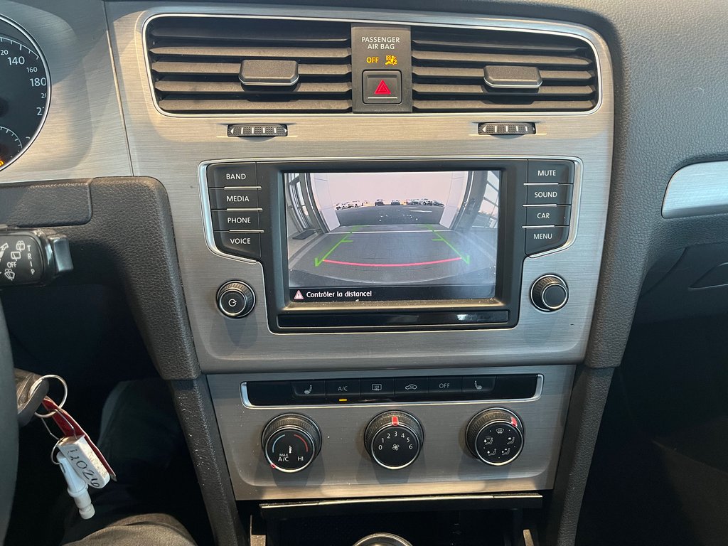 2017 Volkswagen Golf SportWagen S in Amos, Quebec - 13 - w1024h768px