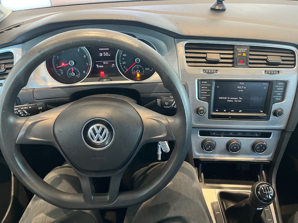2017 Volkswagen Golf SportWagen S in Amos, Quebec - 12 - w1024h768px