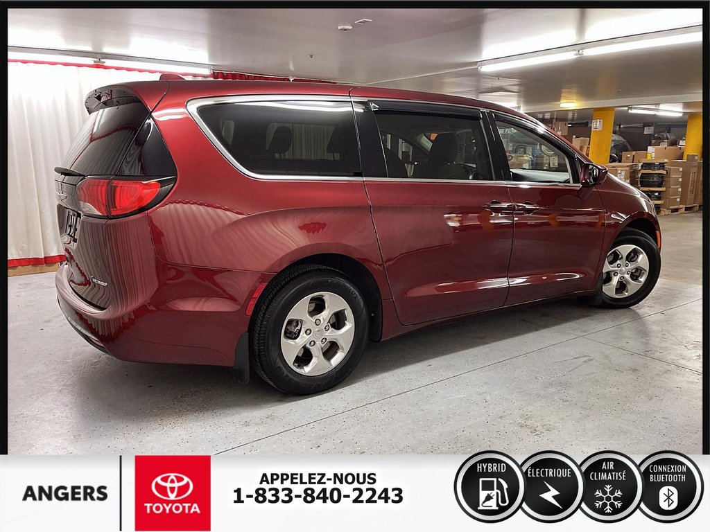 2019  Pacifica Hybrid Touring Plus in Saint-Hyacinthe, Quebec - 4 - w1024h768px