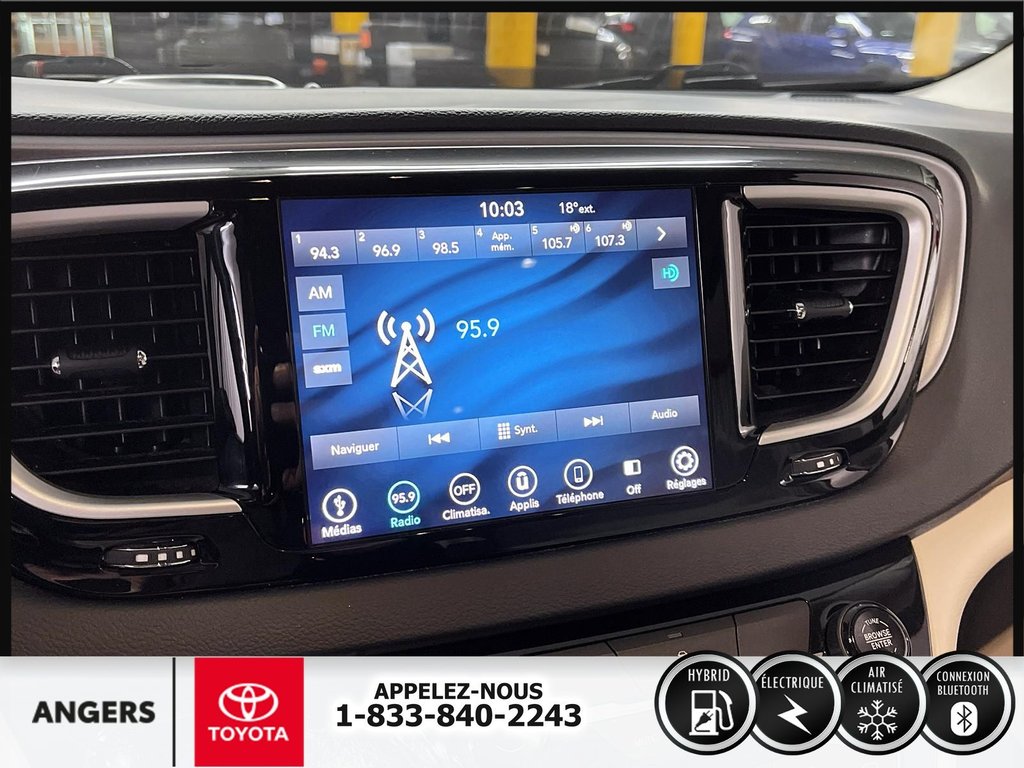 2019  Pacifica Hybrid Touring Plus in Saint-Hyacinthe, Quebec - 20 - w1024h768px