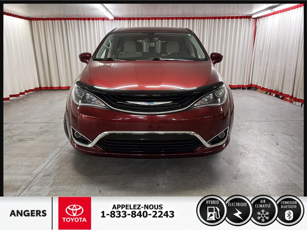 2019  Pacifica Hybrid Touring Plus in Saint-Hyacinthe, Quebec - 2 - w1024h768px
