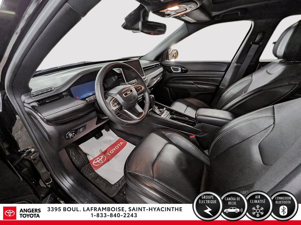 2023 Jeep Compass Altitude-7