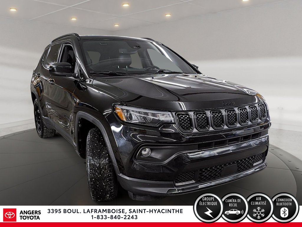 2023 Jeep Compass Altitude-2