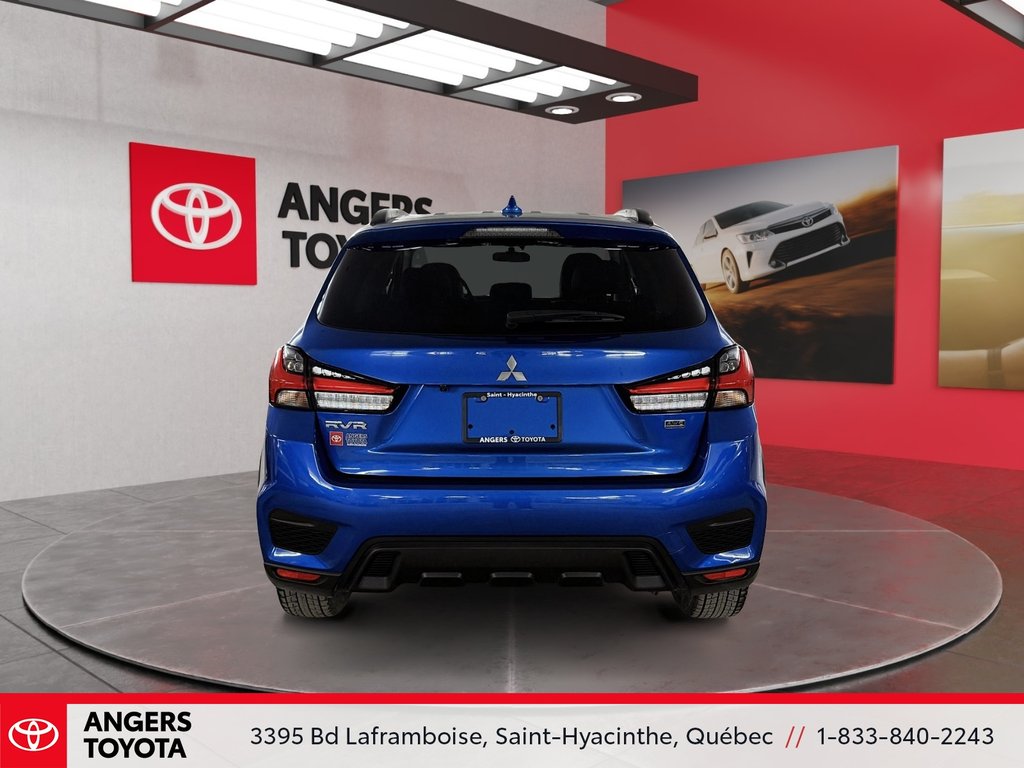 Mitsubishi RVR SEL 4WD 2023-4