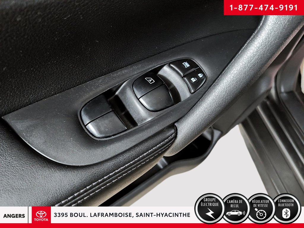 2017 Nissan Rogue S-7