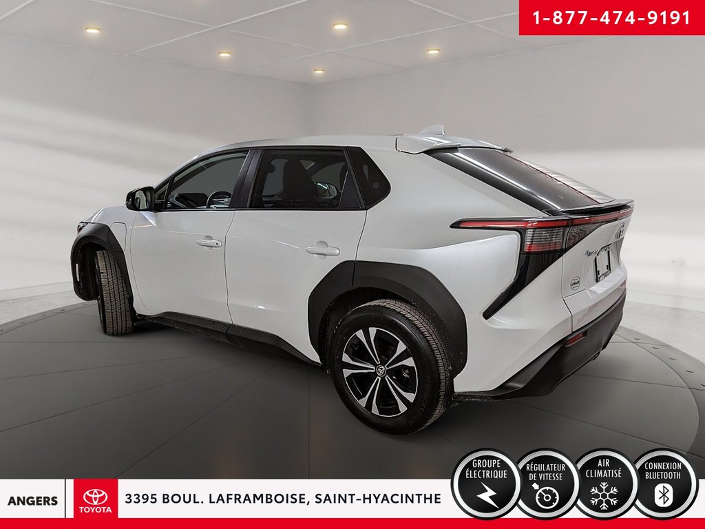 2023 Toyota BZ4X LE-5