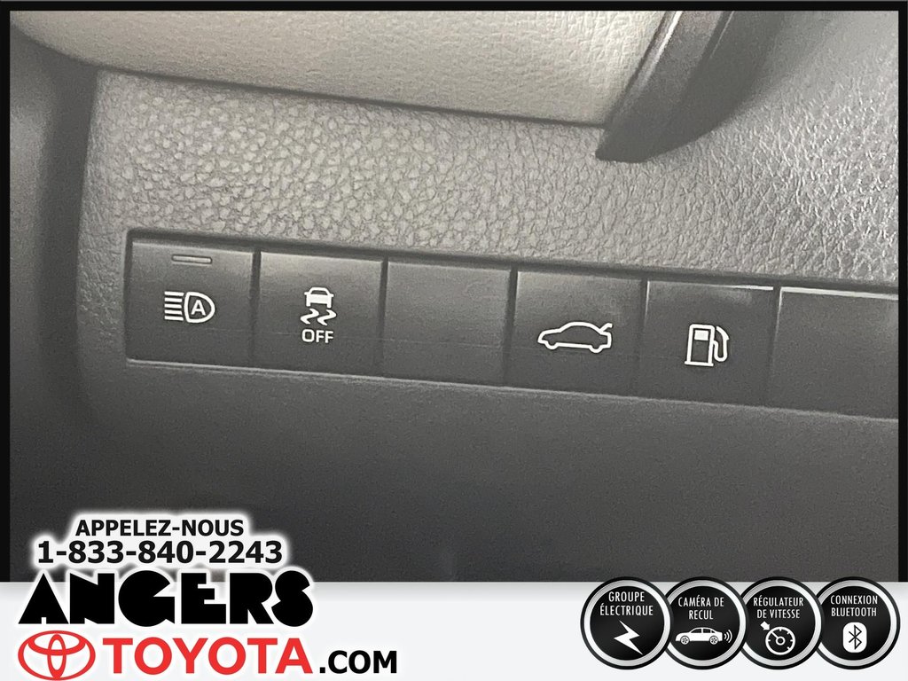 2018  Camry L in Saint-Hyacinthe, Quebec - 13 - w1024h768px