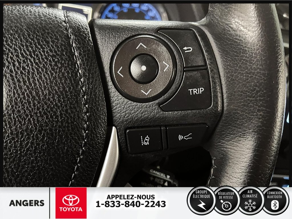 Corolla SE boîte manuelle 2019 à Saint-Hyacinthe, Québec - 15 - w1024h768px