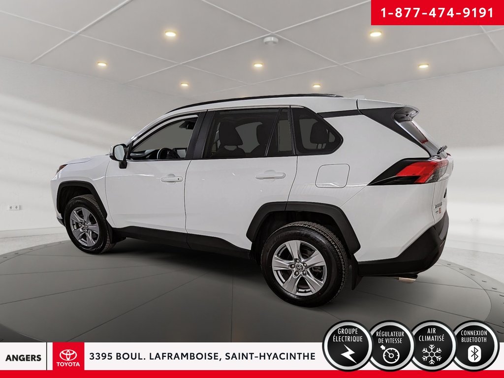 Toyota RAV4 XLE 2022-6