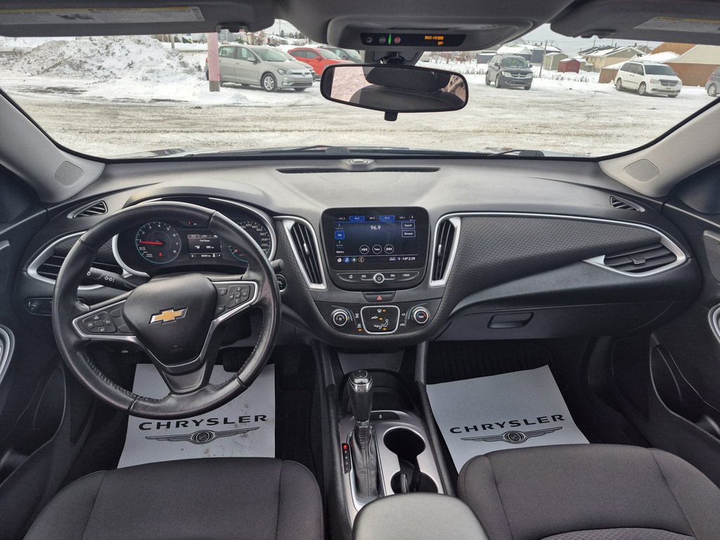 Chevrolet Malibu RS 2019 à Carleton, Québec - 9 - w1024h768px