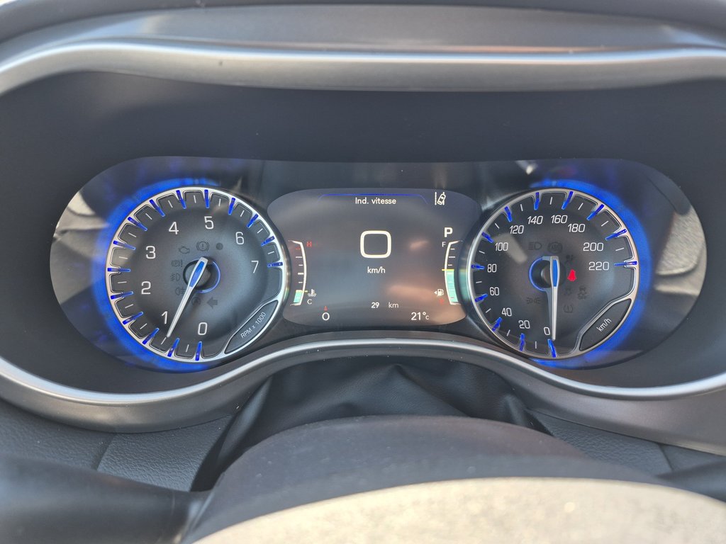 2025 Chrysler Grand Caravan SXT in Carleton, Quebec - 17 - w1024h768px