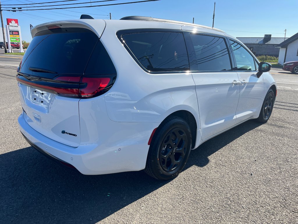 2024  Pacifica Hybrid PREMIUM S APPEARANCE in Carleton, Quebec - 4 - w1024h768px