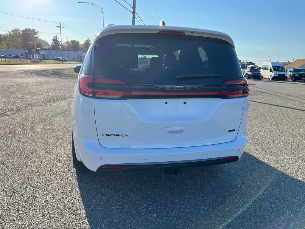 Pacifica TOURING L 2024 à Carleton, Québec - 3 - w1024h768px