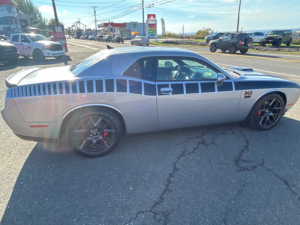 2018  Challenger R/T Shaker in Carleton, Quebec - 3 - w1024h768px