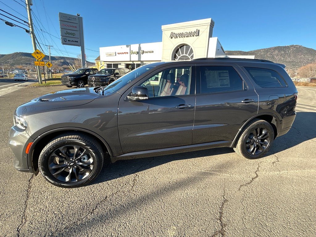 2025  Durango GT PLUS in Carleton, Quebec - 5 - w1024h768px