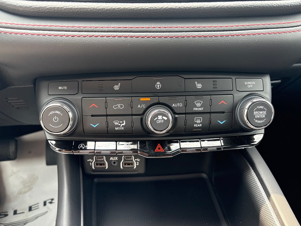 2025 Dodge Durango GT in Carleton, Quebec - 17 - w1024h768px