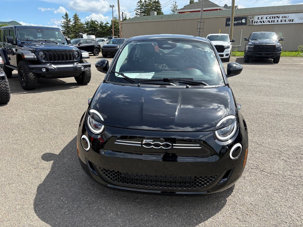 2025 Fiat 500e RED in Carleton, Quebec - 2 - w1024h768px